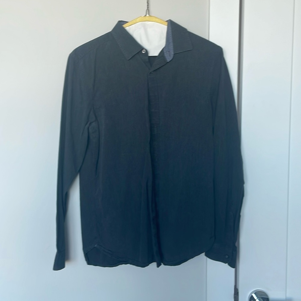 Men’s American Eagle Gray Button Down Size L